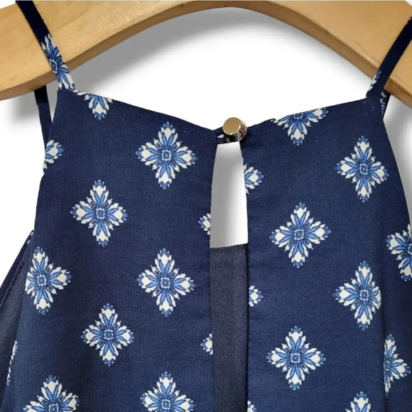 Active USA women's blue paisley print sleeveless lightweight romper - small - Picture 3 of 10